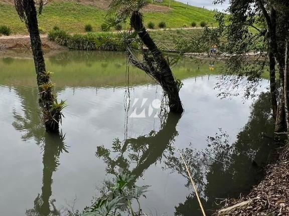 Sítio em Barra Grande, Leoberto Leal. 2 quartos, 140m². Imagem 11 de 14